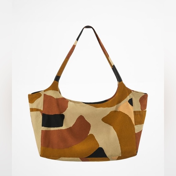 NWT. Zara Camel Printed Rectangular Maxi Bag. - Picture 1 of 5